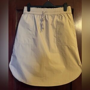NWT - GAP Skirt with Elastic Waist - Size Medium
